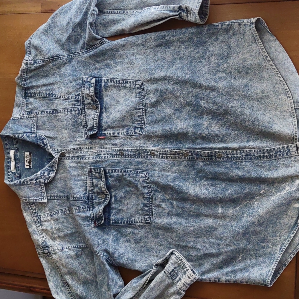 Vintage Levis sportswear acid wash long sleeve button down, men's size large